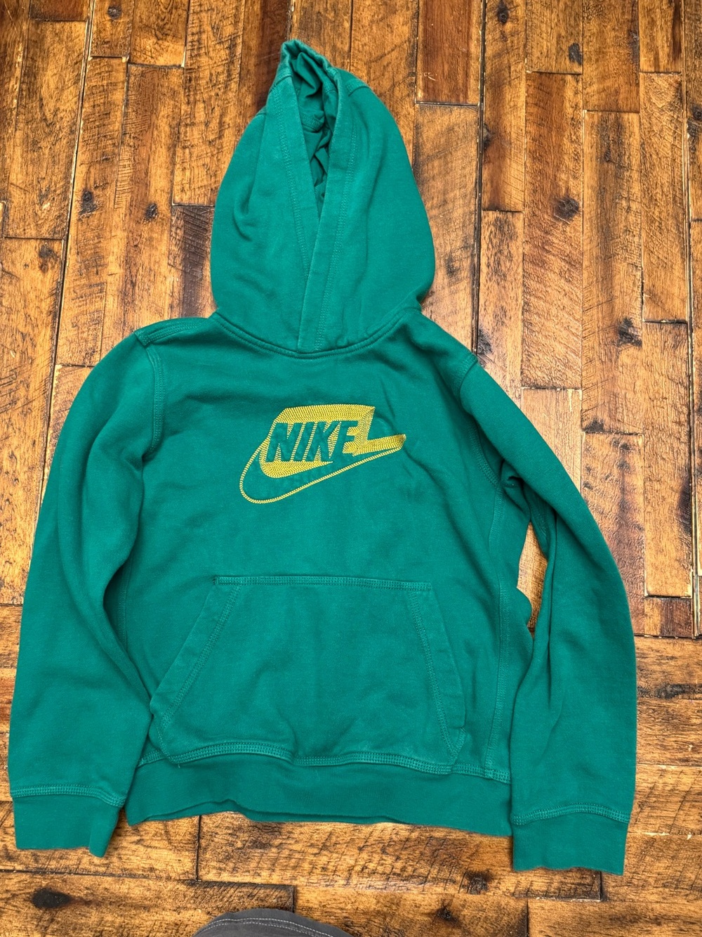 Nike Kids Youth Medium Green Pullover Hoodie Sweatshirt Yellow Embroidered Logo